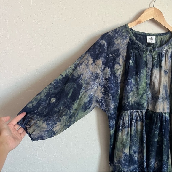 CAbi Woodstock Tie Dye Print Button Front Top Blouse #5714 - Picture 7 of 8